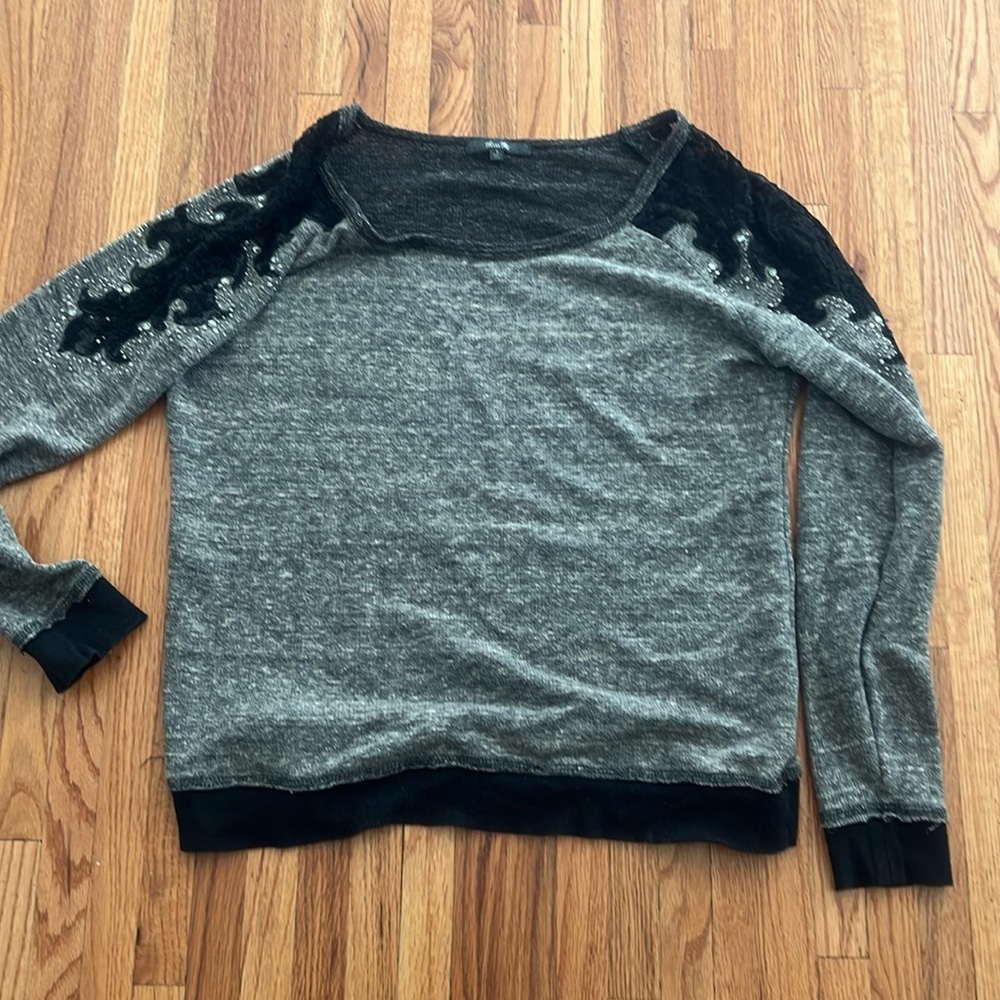 Miss Me size large gray, and black shirt
